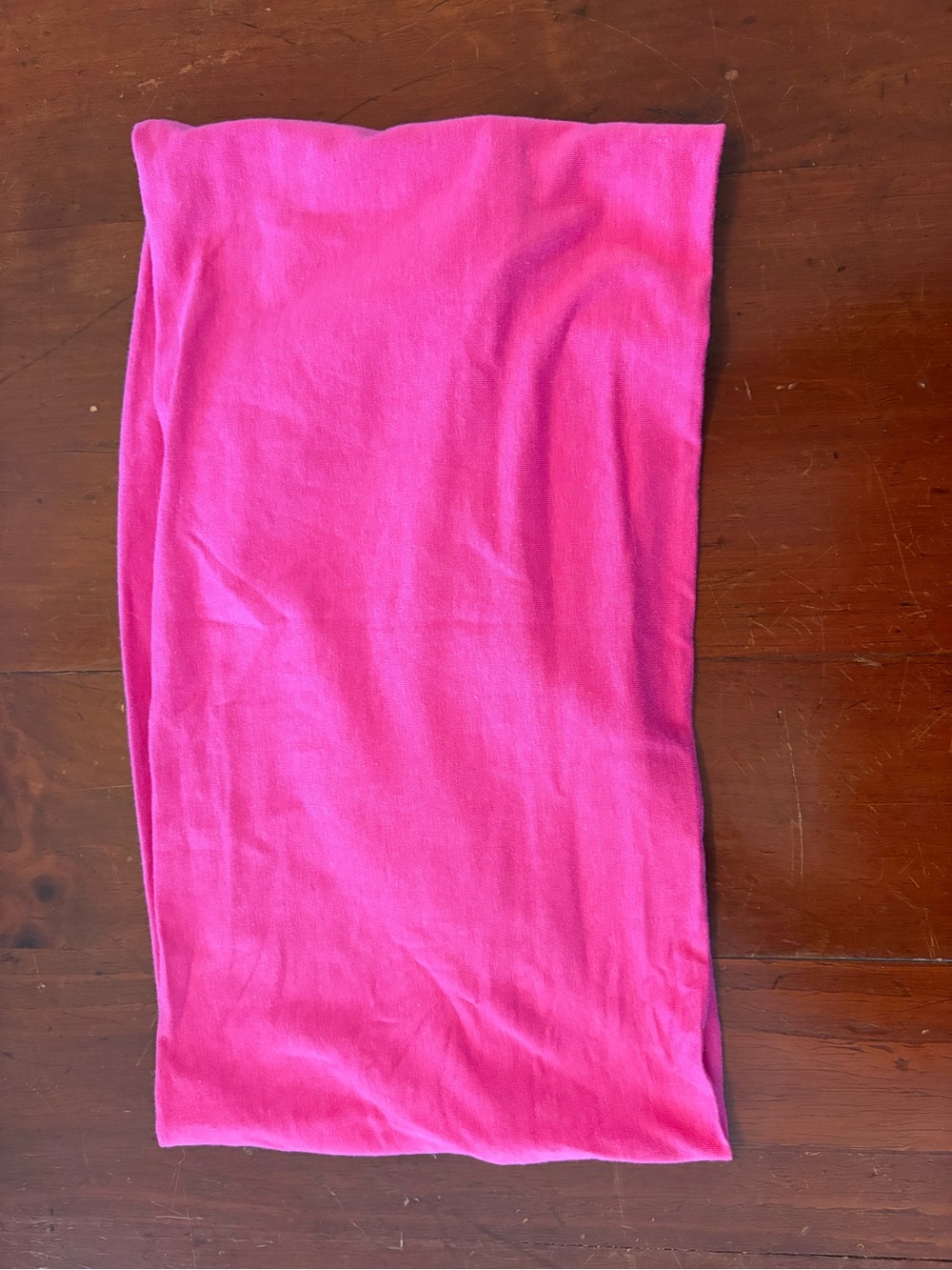 NWT Kiya Tomlin Hot pink Waist Scrunchie
